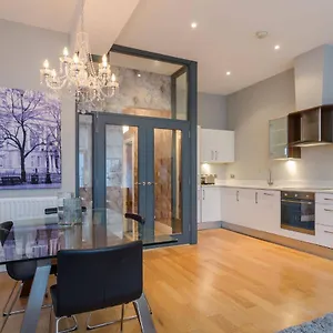Fitzrovia Mansion In Belfast's Cathedral Quarter Apartment Belfast