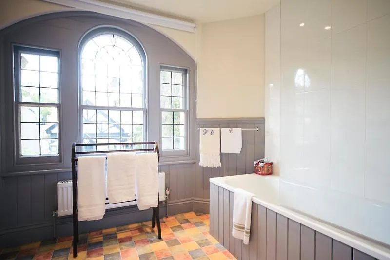 Apartment Percy Place Bed & Breakfast Bath