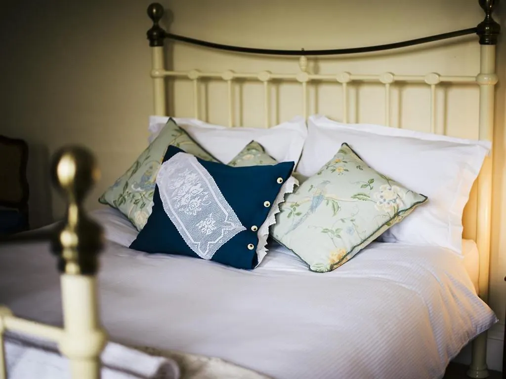 Percy Place Bed & Breakfast Bath